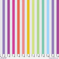 Musterdetail des Streifenmusters „Disco Stripe" auf Whisper-Grund, Zoll-Lineal zum Größenvergleich.