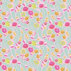 Nahaufnahme der Musterwiederholung mit orangefarbenen und pinken Streublumen.