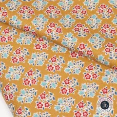 Diagonale Nahaufnahme der Webstruktur mit Blumenmuster