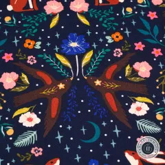 Nahaufnahme der Vogelpaare mit Blüten- und Sternendetails