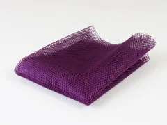 Detailaufnahme der Netzstruktur von ByAnnie's Lightweight Mesh in Tahiti in der Verpackungsecke.