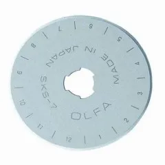 Runde OLFA Ersatzklinge aus SKS-7 Stahl mit 45 mm Durchmesser, Aufdruck Made in Japan
