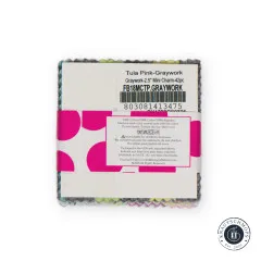 Rückseite des Tula Pink Charm Packs mit Etikett „Graywork", Artikelnummer, Barcode und Pflegehinweisen.