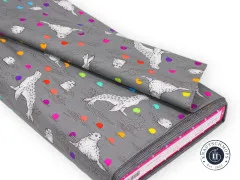 Gefalteter Stoffballen von Seal the Deal in Shadow mit Tula-Pink-Etikett am Stoffende