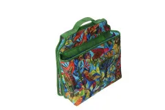 Sidekick-Satteltasche in türkisfarbenem Vogel-Print mit pinkfarbener Bordüre, schräge Ansicht.