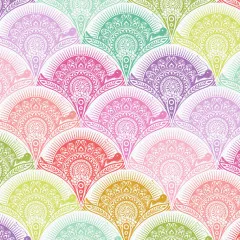 Nahtloses Flächenmuster aus fächerförmigen Mandala-Schuppen in Regenbogenfarben