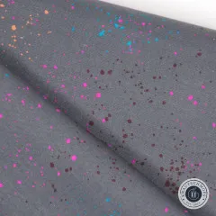 Gefalteter Canvas Speckled Ghostly in Grau mit neonpinken, orangen und türkisen Farbspritzern in Nahaufnahme