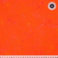 Ruby Star Society Speckled Stoffmuster in Goldfish: leuchtend oranger Fond mit bunten Farbtupfern in Pink, Gelb und Mint, flach ausgebreitet mit Zentimeter-Maßband.
