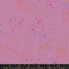 Nahaufnahme des Speckled-Stoffs in Lupine mit Ruby-Star-Society-Schriftzug am unteren Bildrand.