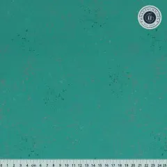 Größerer Musterausschnitt des Speckled Stoffs in Succulent mit 25-cm-Maßband zur Veranschaulichung der Sprenkelverteilung.