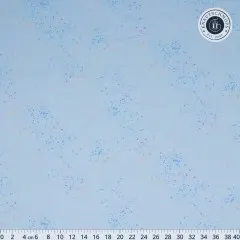 Großzügiger Musterausschnitt des Speckled-Stoffs in Water Blue mit Zentimeter-Maßband zum Größenvergleich.