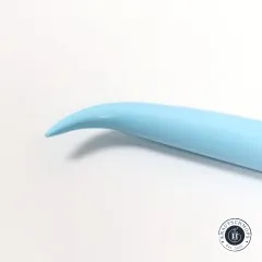 Nahaufnahme der gebogenen, hitzebeständigen Silikonspitze des Stiletts