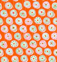 Musteransicht mit Garnrollen-Motiven wie „Poppin' Bobbin" und „Daily Thread" auf orange-rotem Fond.
