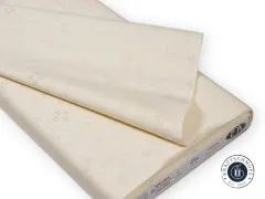 Gefalteter Stoffballen mit Etikett Decostitch Cloud und OEKO-TEX-Siegel.