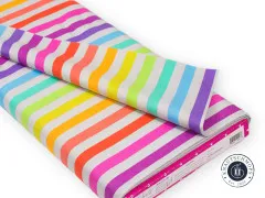 Gefalteter Stoffballen mit Streifenmuster „Disco Stripe" auf Whisper-Grund und Etikett am Wickelkern.