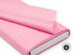Angeschnittener und gefalteter Stoffballen mit Etikett Space Sprinkles Piglet