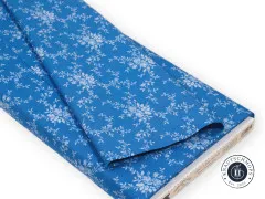 Gefalteter Stoffballen mit Etikett Something Blue – Noel Cornflower