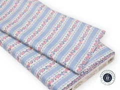 Gefalteter Stoffballen mit Etikett Something Blue – Claramay Blue