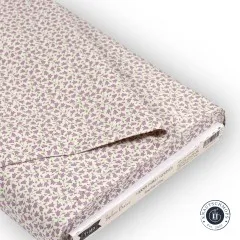 Zusammengelegter Stoffballen mit Bauchbinde, Artikelnummer 130095, Farbe Sophie Lilac.