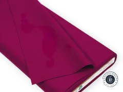 Stoffballen Pure Solids Plum Preserve mit Etikett PE-493 und aufgeschlagener Stoffbahn