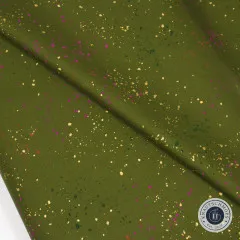 Nahaufnahme der drapierten Speckled-Stoffkante in Metallic Sarah Green mit deutlich sichtbaren goldfarbenen Metallic-Tupfern.