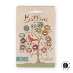 Frontalansicht der Verpackungskarte mit allen 15 Stoffknöpfen der Kollektion Poppy Seed Basics