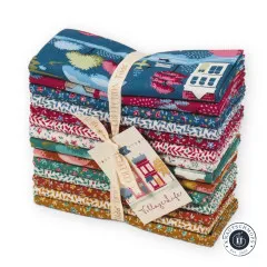 Gefalteter Stapel Tilda Village Life Fat Quarters mit Stoffband und Anhänger, Blau bis Ocker
