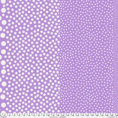 Tula Pink Stones Lilac Lily: cremeweiße Punkte in Größenverlauf auf lavendelfarbenem Baumwollstoff mit Zollmaßstab