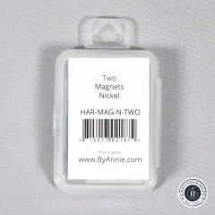 Verpackungsetikett „Two Magnets Nickel" mit Artikelnummer und Barcode
