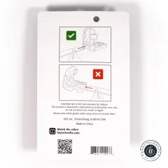 Rückseite der Verpackung mit Sicherheitshinweisen, Warnsymbolen, QR-Code und Barcode