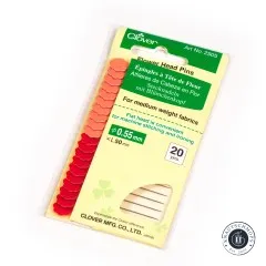 Verpackung der Clover Blütenkopf-Stecknadeln in Rot und Lachs schräg mit Größenangabe 0,55 x 50 mm