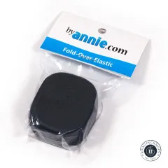 Verpacktes Fold-Over-Elastic in Navy mit byAnnie.com-Etikett, schräg fotografiert