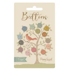 Vollständige Ansicht der Verpackungskarte Buttons Poppy Seed Basics mit Baum- und Vogelmotiv