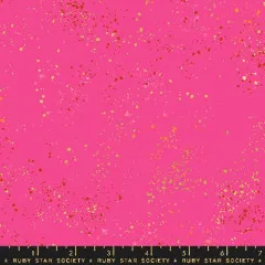 Webkante des Speckled-Stoffs in Metallic Playful mit aufgedrucktem Schriftzug "Ruby Star Society" und Zoll-Maßband.