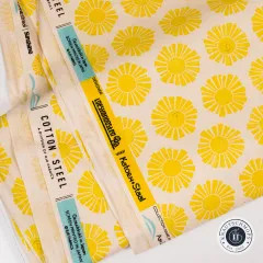 Webkante mit Angaben zur Farbvariante "Yellow", Design "Sunshine" und Kollektion "By The Seaside II".